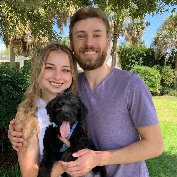 Meet your Poshers, Kristen & Johnny - Picture 2 of 6